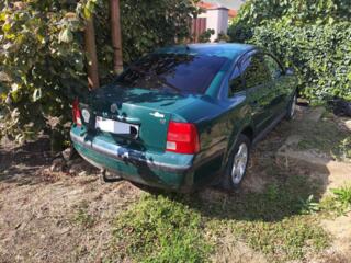 По запчастям Фольксваген Пассат (Passat), 1998г., мотор 1.8 бензин