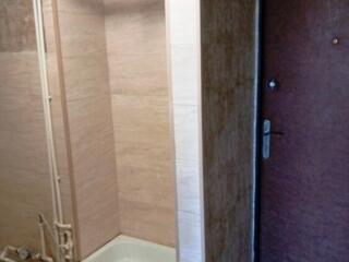 В центре. Компактная с ремонтом.