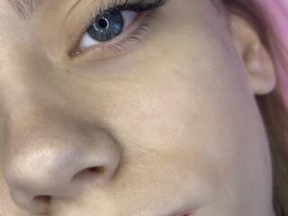 Модель на наращивание ресниц