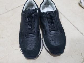 Кроссовки женские 39 размер