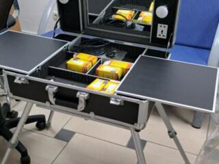 Мобильный чемодан визажиста