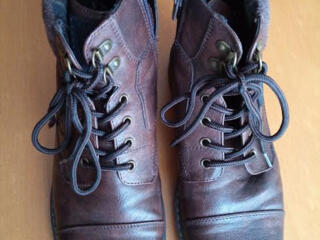 Vind Papuci barbati piele marimia 42