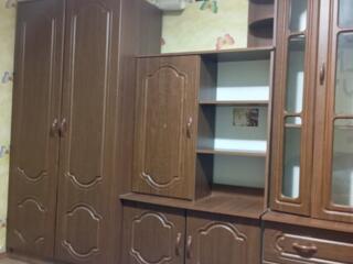 Стенка б/у в хорошем состоянии