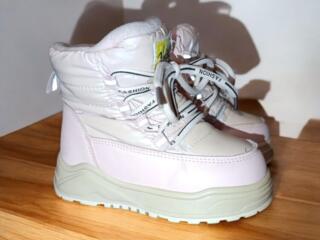 Продам ботинки для девочки