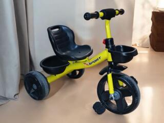 Продам трехколесный велосипед M-Trike маленький