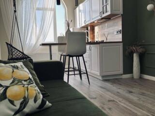 В продаже квартира с дизайнерским ремонтом на берегу моря в новом ...