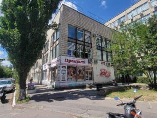 Оренда окремої будівлі / офісу 4174м2 біля м. Лівобережна