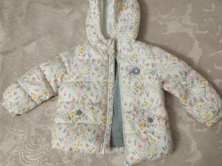 Продам теплую куртку на девочку. MNG.