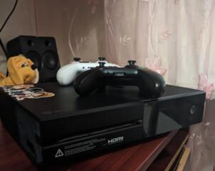 Продаётся X box One