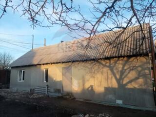 Se vinde casă cu suprafată locativa 68 m.p. orașul Sîngera-opurtunitat