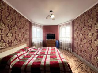 Apartament Spațios cu 2 Camere în Centru – Mobilat și Gata de Mutare!