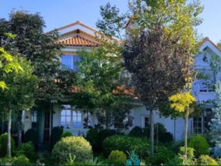 Продам двухэтажный дом 400 кв. м., комплекс Тартус.