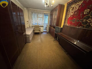 Продам 1 комнатную квартиру возле парка Горького