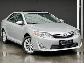 Продам запчасти Camry 50