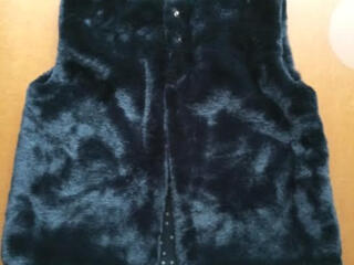 Pelerina blana artificiala