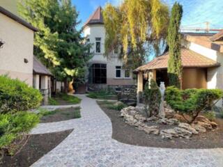 35970. В продаже просторный дом в Киевском ...