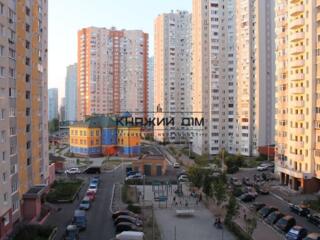 Продаж 3 кімнатної квартири ЖК Молодіжний квартал м. Осокорки ...