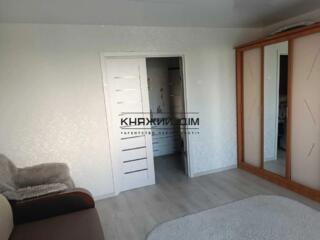 Продаж 2 кімнатної квартири пров. Ігоря Качуровського, 1/Миколи ...