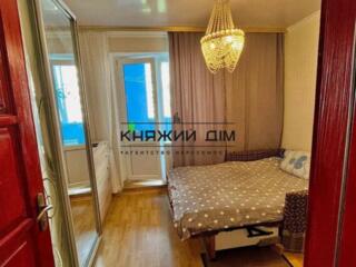 Продаж 3 кімнатної просп. Григоренка,19 м. Позняки. До метро — 10 хв .