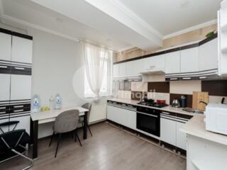 Spre vânzare apartament  amplasat în bloc nou din centrul ...