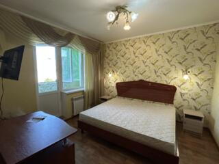 Продам 3к с кап. ремонтом в р-не площади Победы