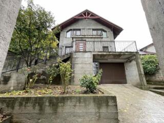 Casa centru Ialoveni 212m2 str. Toma Ciorbă