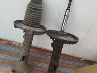 Продам б/у стойки амортизатора