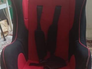 Продам автокресло до 36 кг