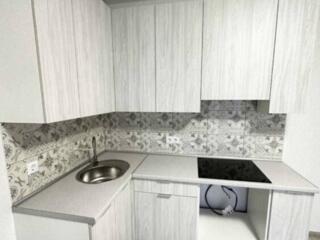 Продается 1-комнатная квартира-студия с ремонтом в современном ...