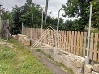 Продажа ветхого строения на участке 10 соток в с. Нерубайском