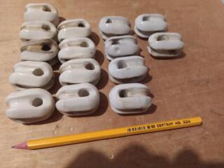 Продам изоляторы для антенны 10 руб. шт. 