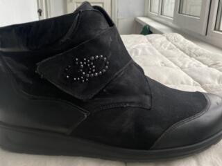 Ботинки кожаные утепленные б/у Германия р. 39