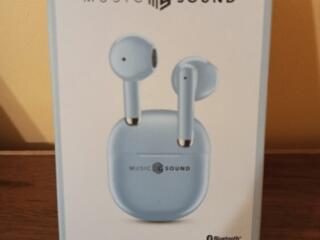 Продам новые в упаковке наушники 350р.