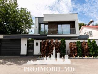 Se oferă închirie casăîn 2 nivele,cu suprafața totală de 200 mp + 6 ..