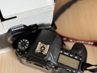 Продаётся фотоаппарат Canon EOS 6D