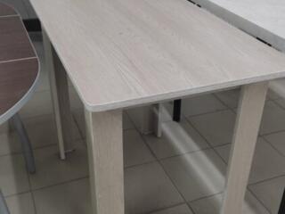 Стол кухонный