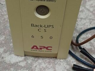 UPS Инвертор 12 Вольт в 220 Вольт APC 650