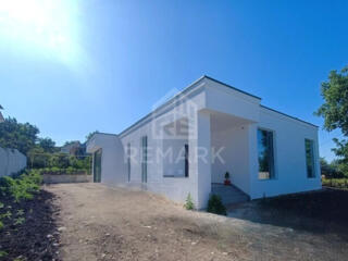 Se vinde casă exclusivă în stil High Tech, în Ciorescu! Teren 7,5 ...