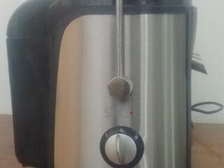 Универсальная соковыжималка Sinbo SJ-3122