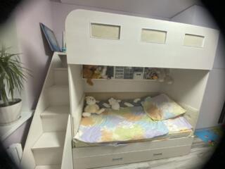 Продам двухярусную кровать