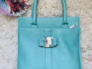 Бирюзовая сумка, в отличном состоянии