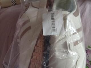 Продам кроссовки 41р