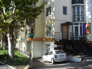 Салон, офіс або бренд-точка — тут усе можливо! 93 м2.