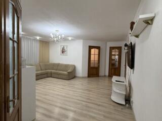 Продается 3-комнатная квартира 1/5 Балка Юности