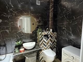 Продажа 2х комнатной квартиры. Центр! Закрытый двор!