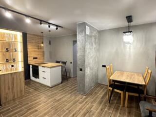 В центре Квартира-2х комнатная. Помесячно