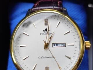 Продаются новые часы