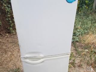 Холодильник LG 1'50см. ВОЗМОЖНА ДОСТАВКА.