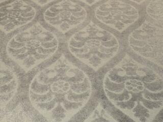 Красивый светлый ковёр