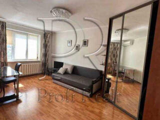 продаж 2-к квартира Київ, Дніпровський, 68000 $